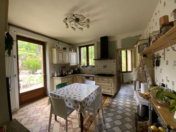 Maison
         9 pièces
        - 226 m² 197 900 €*