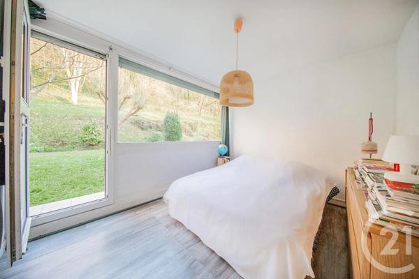 Appartement à vendre  3 pièces - 60,35 m 2   JULLOUVILLE  - 50