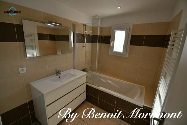 Appartement à vendre 4 pièces TRANS EN PROVENCE (83)