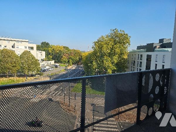 T2 avec balcon et garage – (bd de Vitré)  
Accessible PMR, idéal actif/investisseur/étudiant