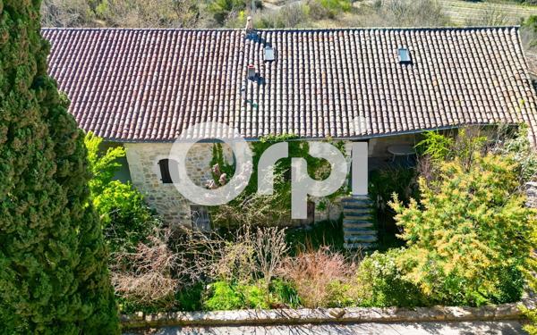 Maison à vendre    5 pièces •  Grospierres