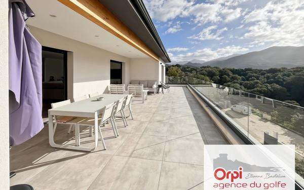 Maison à vendre    4 pièces • 269,44 m2 Eccica-Suarella