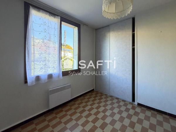 Appartement T3, avec 1 cave, 1 balcon, 1 parking libre, 1 accès espace vert