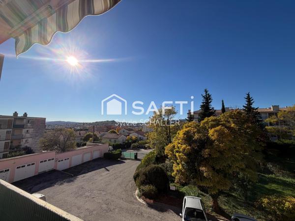 Appartement T3, avec 1 cave, 1 balcon, 1 parking libre, 1 accès espace vert