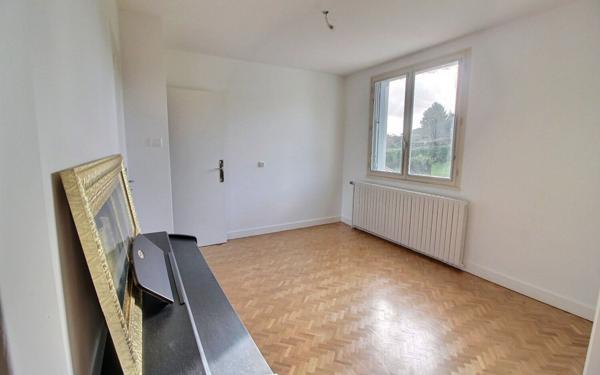 Maison à vendre    5 pièces •  Le Creusot