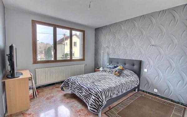 Maison à vendre    5 pièces •  Le Creusot