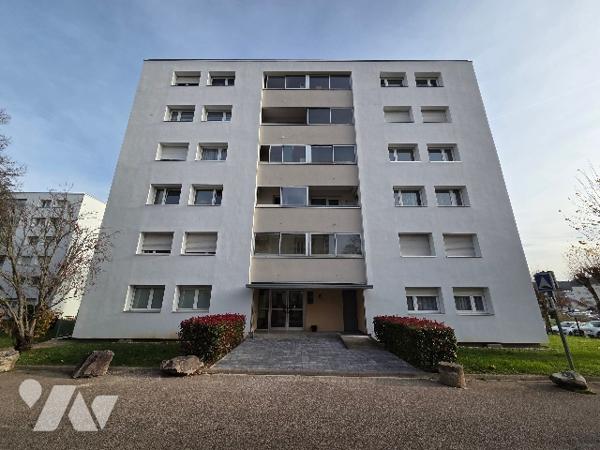 Appartement F4 à rénover - Parking - Ascenseur - CHAMPIGNEULLES