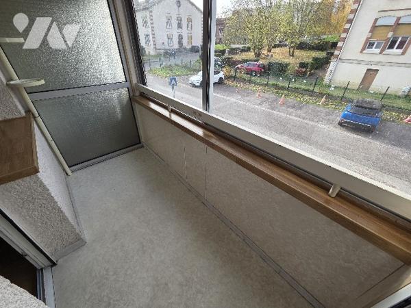 Appartement F4 à rénover - Parking - Ascenseur - CHAMPIGNEULLES