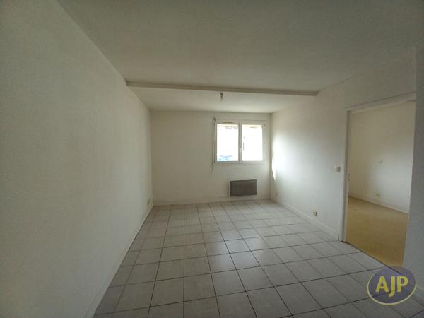 Location appartement Lesparre Medoc : 471 € - AJP Lesparre Immobilier