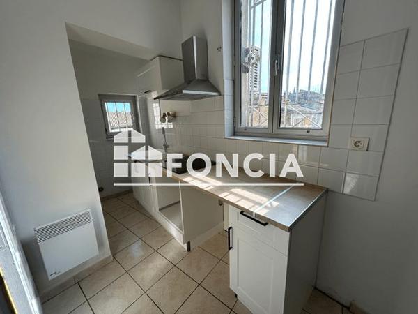 Location Appartement 3 pièces 80.96 m² - 2 PLACE JEAN JAURES Bagnols-sur-ceze 30200