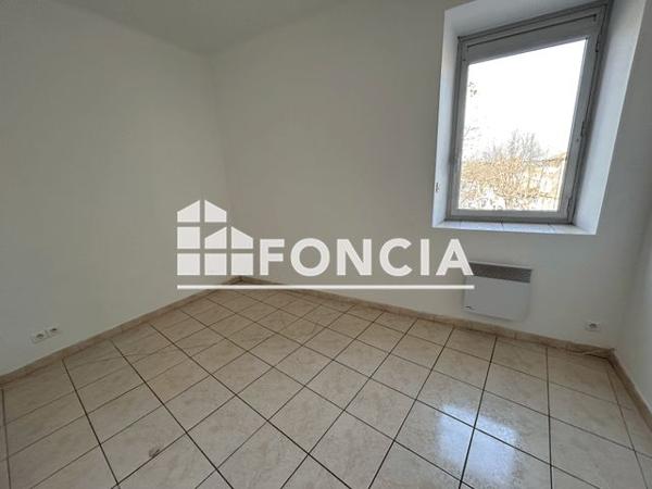 Location Appartement 3 pièces 80.96 m² - 2 PLACE JEAN JAURES Bagnols-sur-ceze 30200
