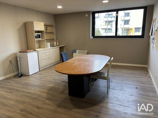 Local d’activité à vendre 980 m² Saint-Priest-en-Jarez