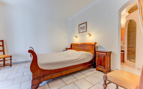 Maison à vendre    8 pièces •  Le Broc