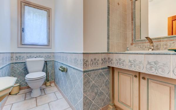 Maison à vendre    8 pièces •  Le Broc