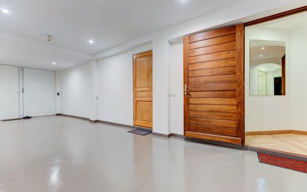 Maison à vendre    8 pièces •  Le Broc