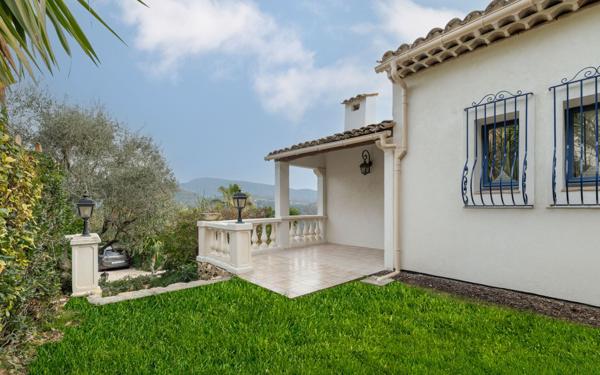 Maison à vendre    8 pièces •  Le Broc