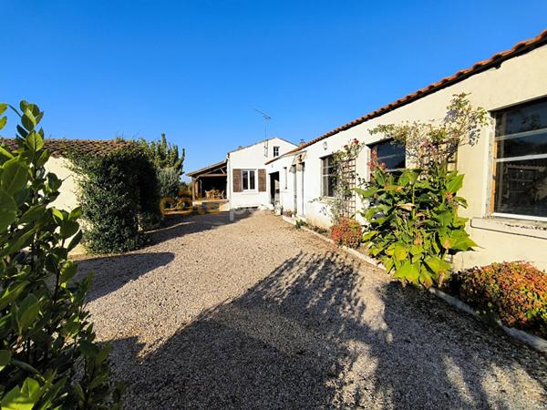 Vente Maison105 m² - 5 Pièces - SAINT BENOIST SUR MER (85540)