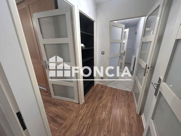 Location Appartement 3 pièces 61.5 m² - 9 AVENUE PAUL MARCELLIN Vaux En Velin 69120