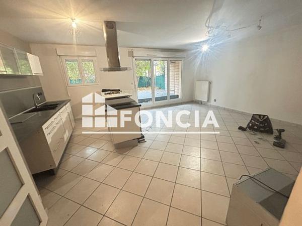 Location Appartement 3 pièces 61.5 m² - 9 AVENUE PAUL MARCELLIN Vaux En Velin 69120