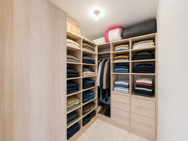 À vendre - Maison contemporaine, 5 pièces située à Saint-Denis-de-l'Hôtel (45550)