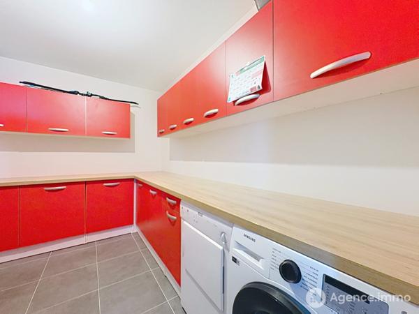 À vendre - Maison contemporaine, 5 pièces située à Saint-Denis-de-l'Hôtel (45550)