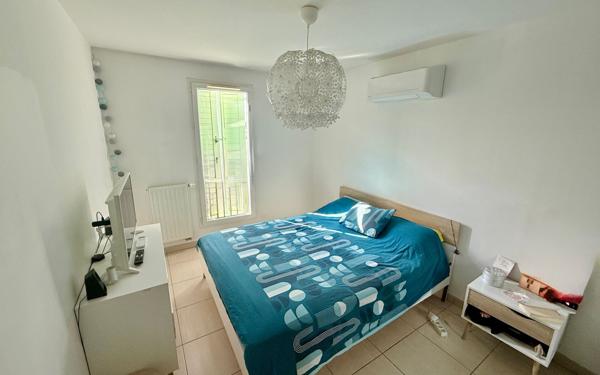 Appartement à vendre    3 pièces • 60,95 m2 Marseille 11
