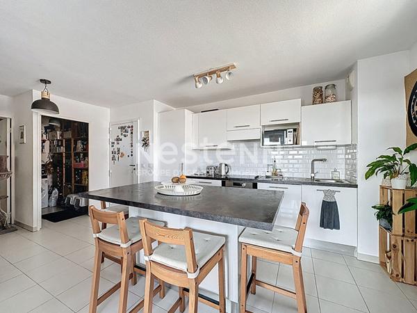 Appartement Miramas 4 pièces terrasse 2 stationnements, 1 garage