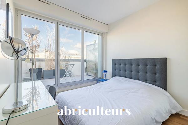 3 pièces avec vue Paris/Défense, dernier étage Boulogne Billancourt