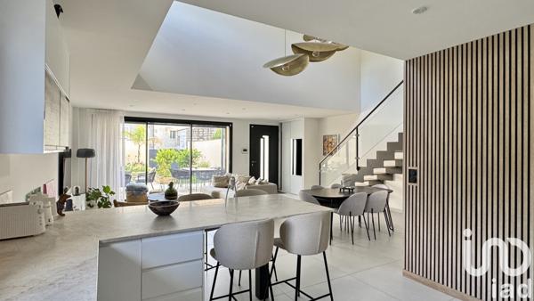 Maison à vendre 5 pièces 150 m² Rognonas