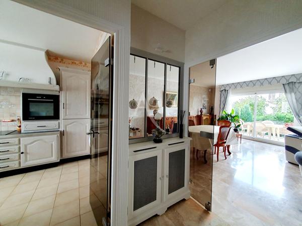 Grande maison familiale avec jardin