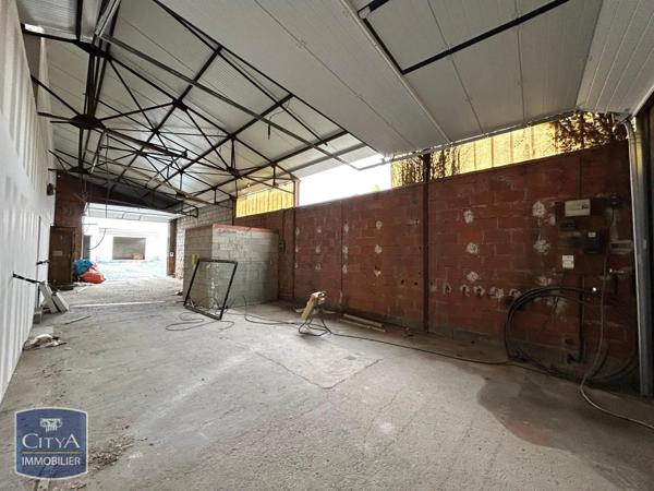 Location local commercial 114.95m²