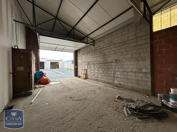 Location local commercial 114.95m²