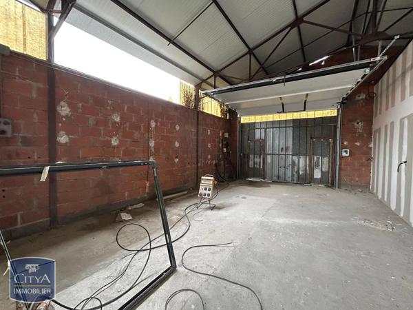 Location local commercial 114.95m²