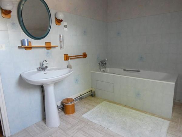 Maison à vendre à Asfeld dans les Ardennes (08190), ref : 021/2053