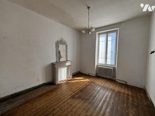 A VENDRE LESNEVEN MAISON DE VILLE 