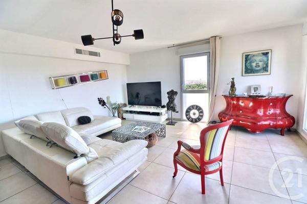 Appartement T4 à vendre  4 pièces - 103,01 m2 FREJUS - 83