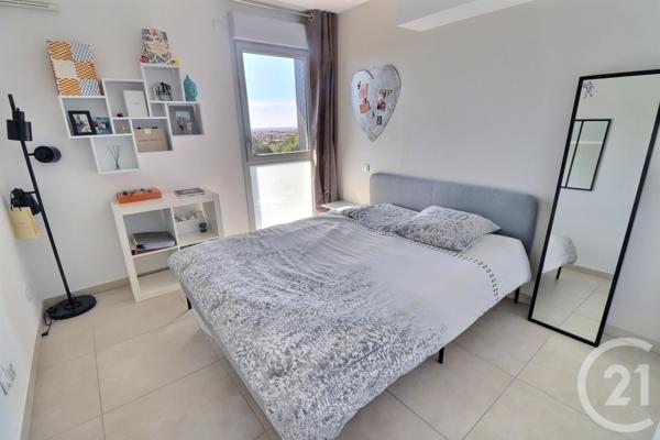 Appartement T4 à vendre  4 pièces - 103,01 m2 FREJUS - 83