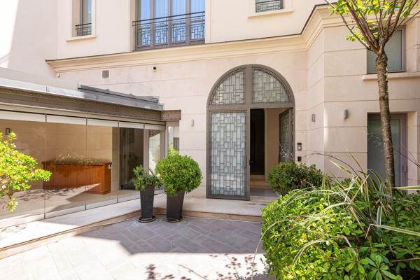 Vente Hôtel particulier Paris 16 14 Pièces 625 m²