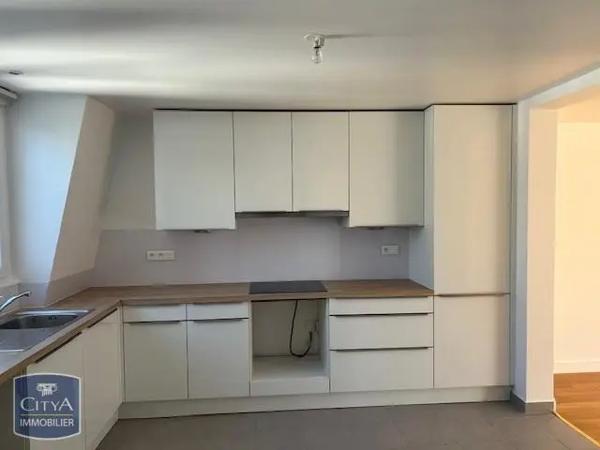 Appartement à louer 4 pièces 87.89m²
