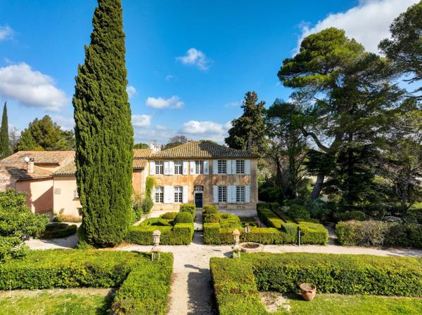 Vente Maison de luxe Aix-en-Provence 10 Pièces 550 m²