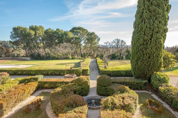 Vente Maison de luxe Aix-en-Provence 10 Pièces 550 m²