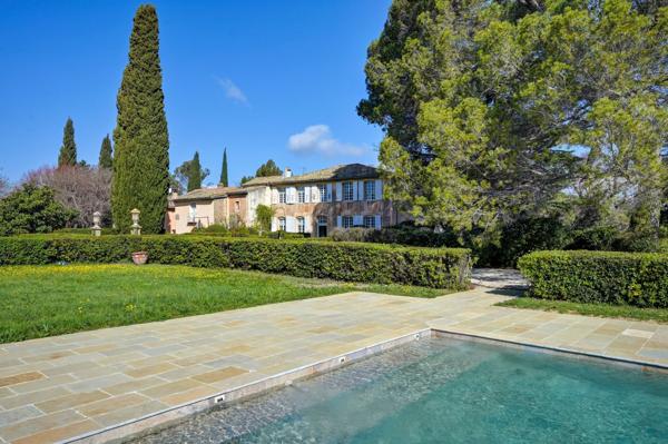 Vente Maison de luxe Aix-en-Provence 10 Pièces 550 m²