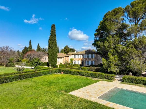 Vente Maison de luxe Aix-en-Provence 10 Pièces 550 m²