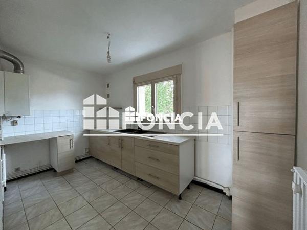 Location Appartement 3 pièces 72.32 m² - RESIDENCE LES RATAUDES Poitiers 86000