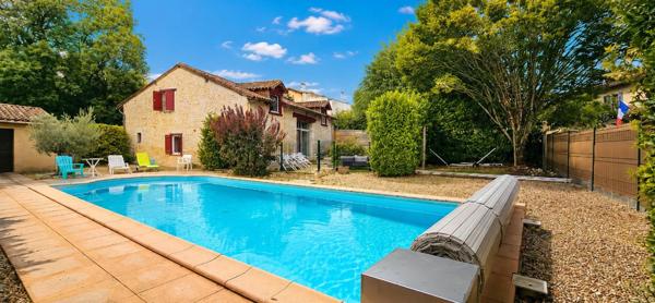 Ancienne ferme en Pierre de 150m2 avec piscine
