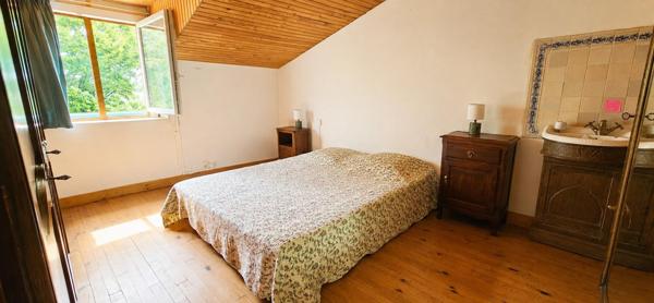 Ancienne ferme en Pierre de 150m2 avec piscine