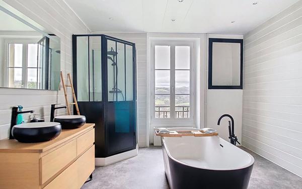 Maison à louer    8 pièces • 169,57 m2 Saint-Cernin