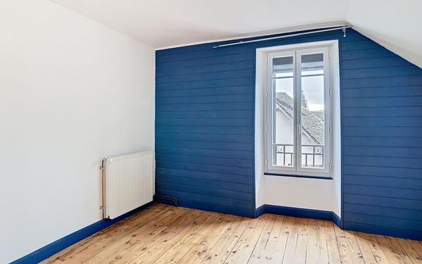 Maison à louer    8 pièces • 169,57 m2 Saint-Cernin