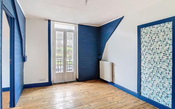 Maison à louer    8 pièces • 169,57 m2 Saint-Cernin