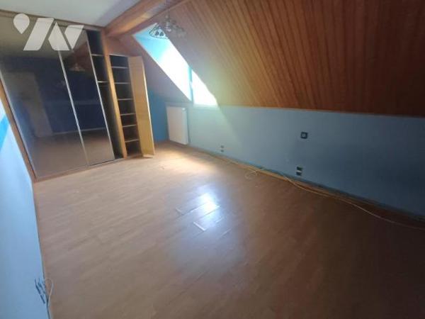 RIVERY: Pavillon individuel de 122 m² avec double garage, sur terrain de 592 m² doté d'une piscine